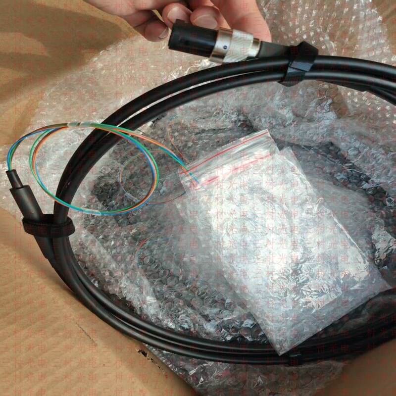 PT/MPO Connector with collimator - Image 2